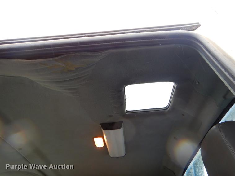 image for item ER9429 2006 International 7300 Ext. Cab service truck