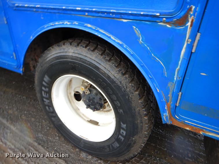 image for item ER9429 2006 International 7300 Ext. Cab service truck