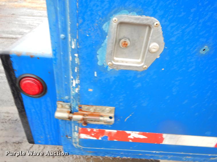 image for item ER9429 2006 International 7300 Ext. Cab service truck