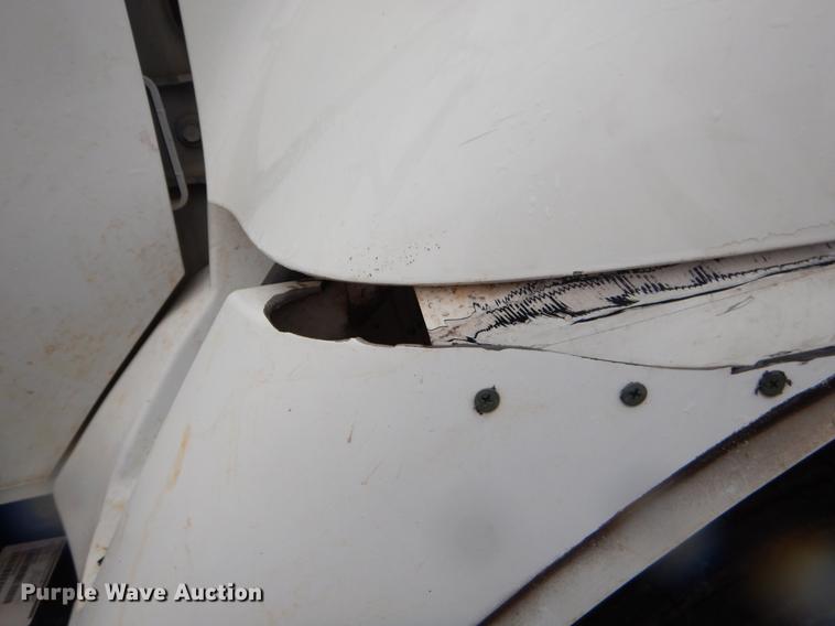 image for item ER9429 2006 International 7300 Ext. Cab service truck