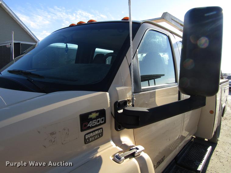 image for item EU9561 2007 Chevrolet C4500 Kodiak utility truck