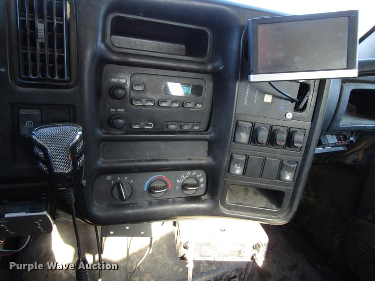 image for item EU9561 2007 Chevrolet C4500 Kodiak utility truck