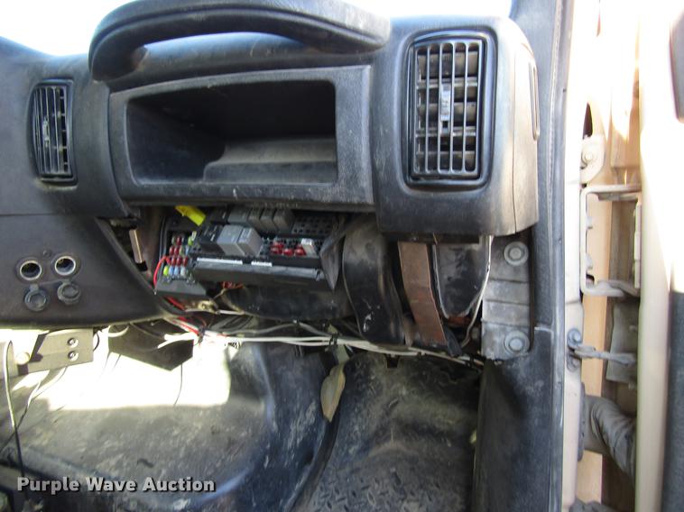 image for item EU9561 2007 Chevrolet C4500 Kodiak utility truck