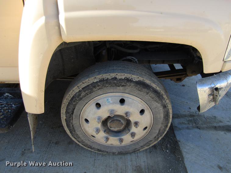 image for item EU9561 2007 Chevrolet C4500 Kodiak utility truck