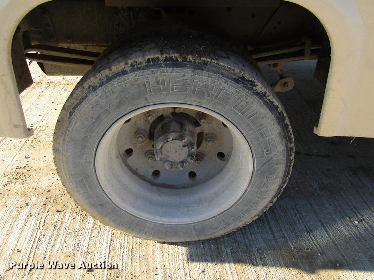 image for item EU9561 2007 Chevrolet C4500 Kodiak utility truck