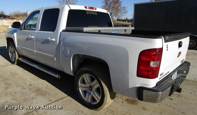 image for item EU9562 2008 Chevrolet Silverado 1500 Crew Cab pickup truck