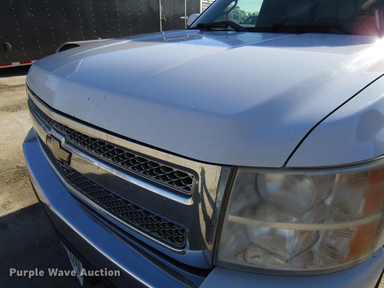 image for item EU9562 2008 Chevrolet Silverado 1500 Crew Cab pickup truck