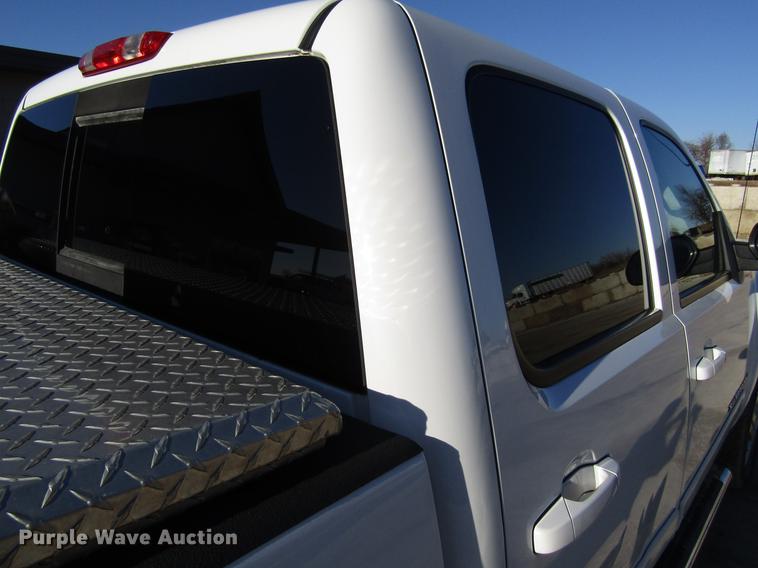 image for item EU9562 2008 Chevrolet Silverado 1500 Crew Cab pickup truck