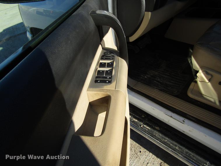 image for item EU9562 2008 Chevrolet Silverado 1500 Crew Cab pickup truck