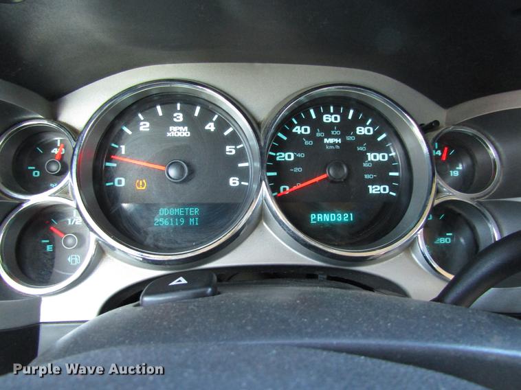 image for item EU9562 2008 Chevrolet Silverado 1500 Crew Cab pickup truck