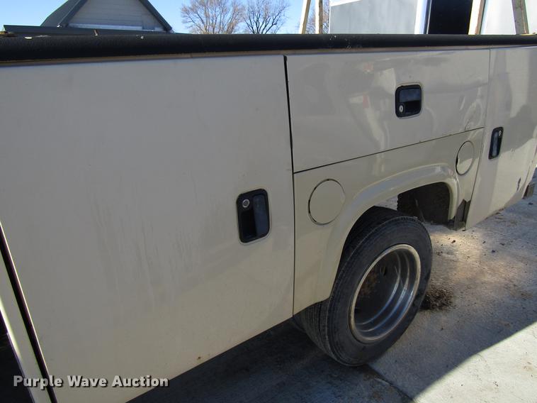 image for item EU9563 2009 Chevrolet C4500 Kodiak utility truck