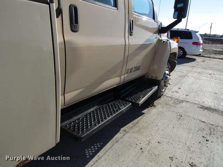 image for item EU9563 2009 Chevrolet C4500 Kodiak utility truck