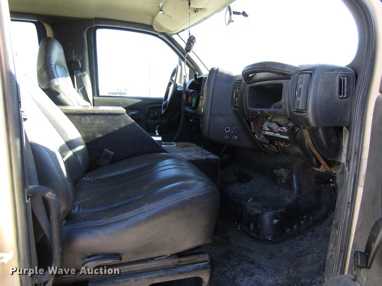 image for item EU9563 2009 Chevrolet C4500 Kodiak utility truck