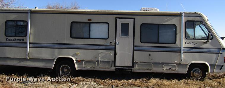 image for item EU9564 1991 Ford F530 Coachman Catalina 330SB RV