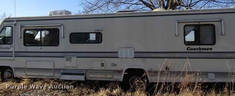 image for item EU9564 1991 Ford F530 Coachman Catalina 330SB RV
