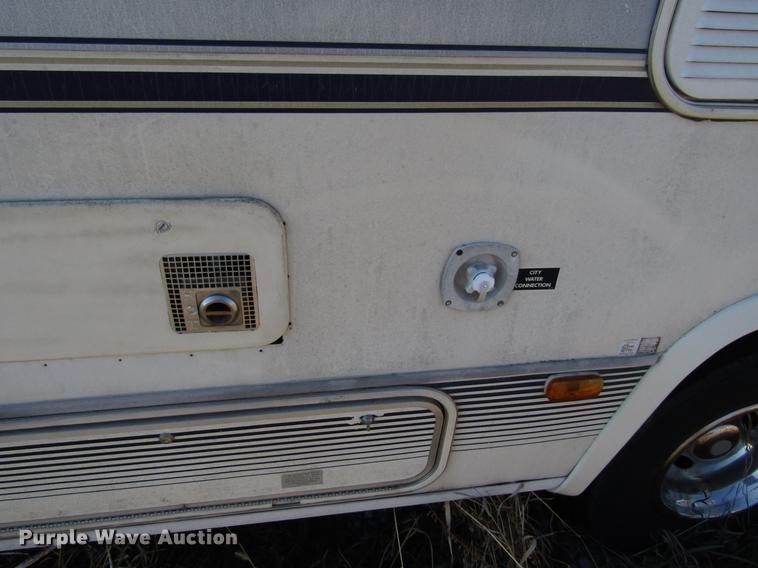 image for item EU9564 1991 Ford F530 Coachman Catalina 330SB RV