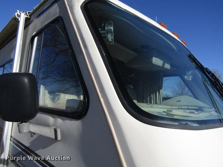 image for item EU9564 1991 Ford F530 Coachman Catalina 330SB RV