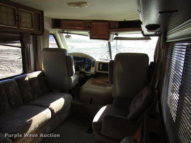 image for item EU9564 1991 Ford F530 Coachman Catalina 330SB RV