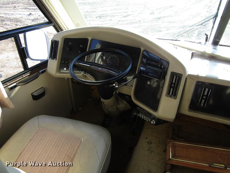 image for item EU9564 1991 Ford F530 Coachman Catalina 330SB RV