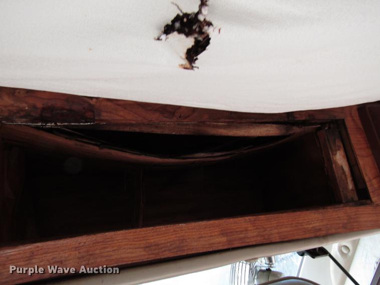 image for item EU9564 1991 Ford F530 Coachman Catalina 330SB RV