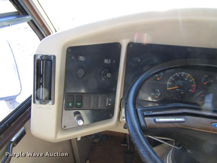 image for item EU9564 1991 Ford F530 Coachman Catalina 330SB RV