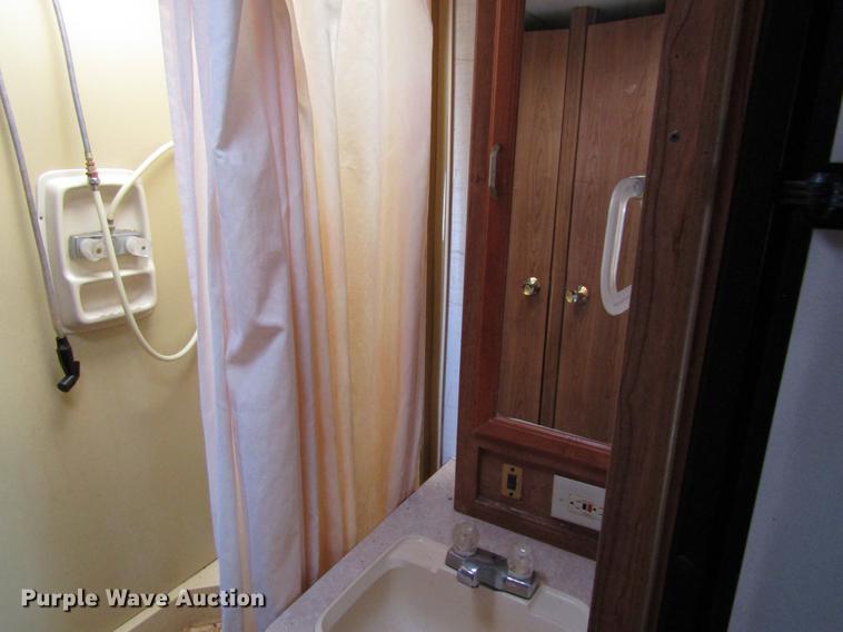 image for item EU9564 1991 Ford F530 Coachman Catalina 330SB RV