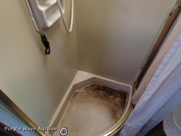 image for item EU9564 1991 Ford F530 Coachman Catalina 330SB RV