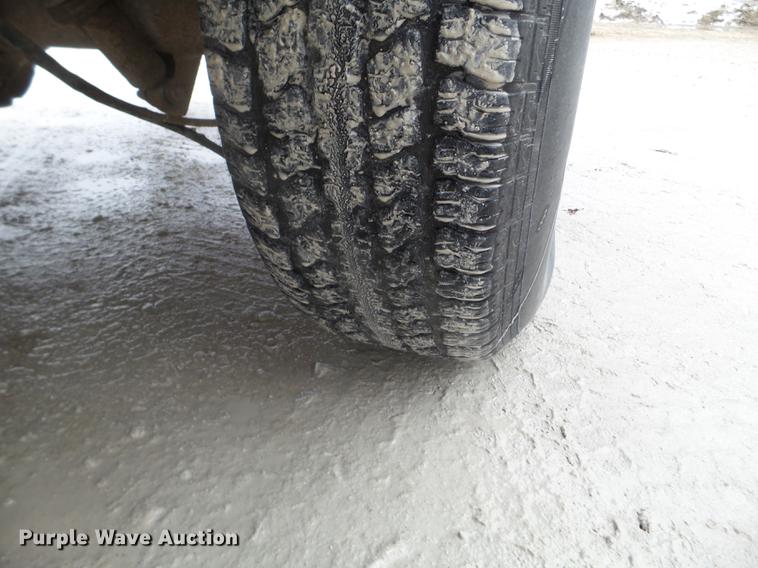 image for item EW9835 1994 Ford F150 pickup truck