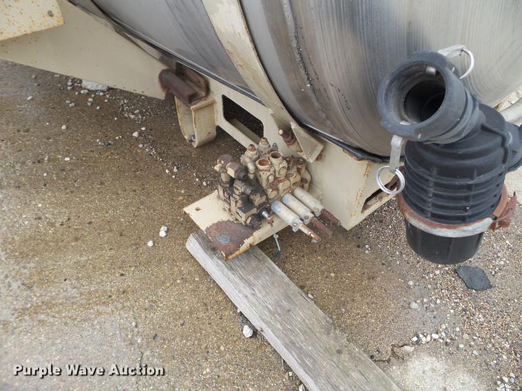 image for item EW9837 Stainless steel tank bed