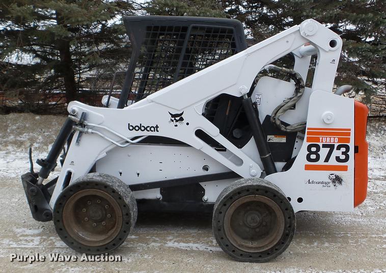 image for item EW9862 1999 Bobcat 873 skid steer