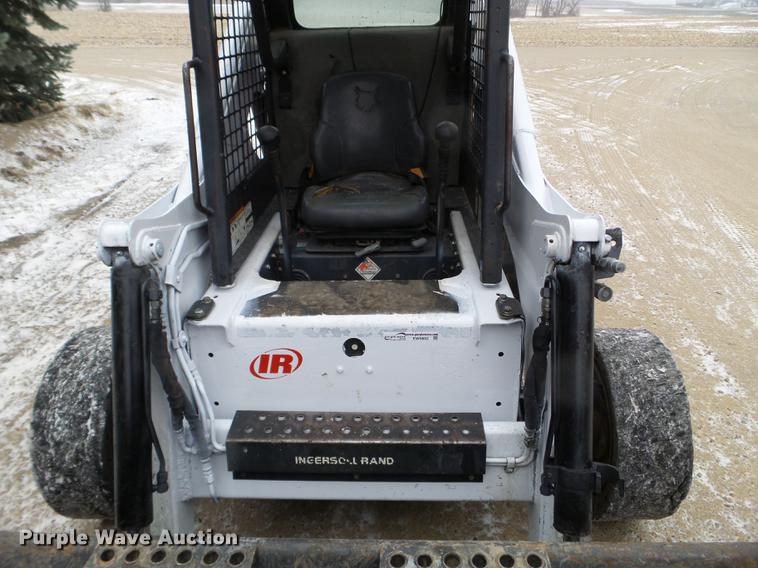 image for item EW9862 1999 Bobcat 873 skid steer