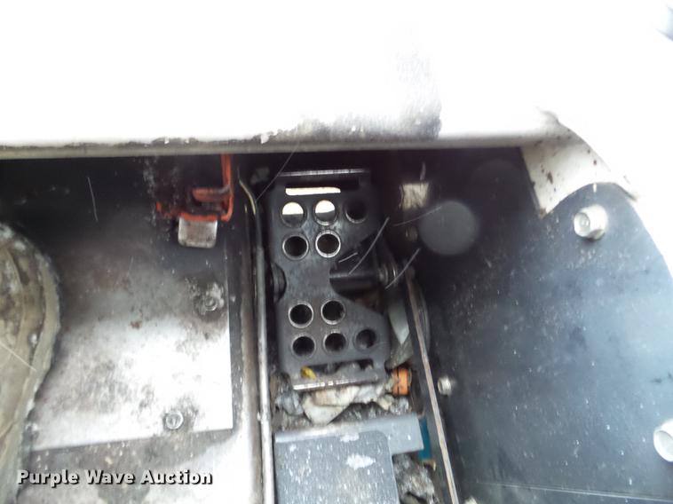 image for item EW9862 1999 Bobcat 873 skid steer