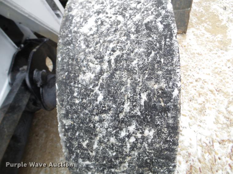 image for item EW9862 1999 Bobcat 873 skid steer