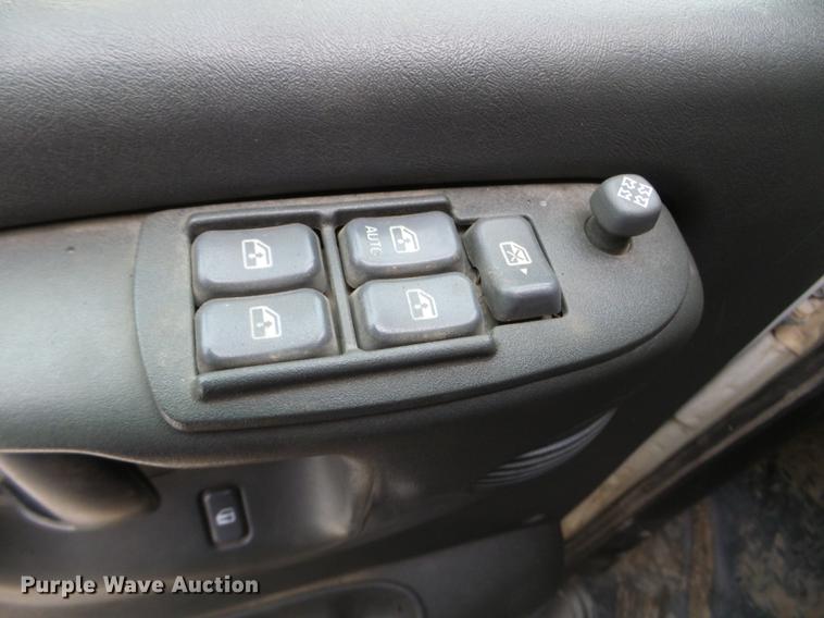 image for item EW9863 2005 GMC C4500 flatbed truck