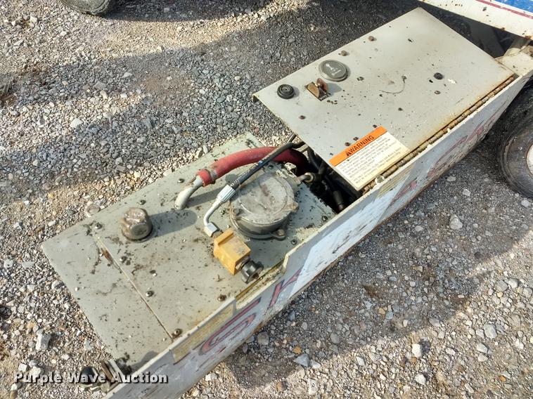 image for item FE9290 1995 Skyjack SJIII 4626 scissor lift