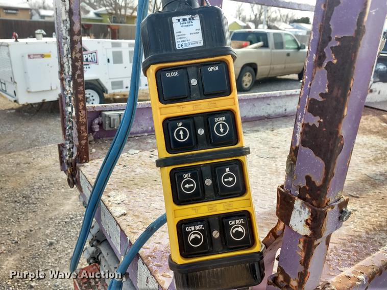 image for item FE9290 1995 Skyjack SJIII 4626 scissor lift