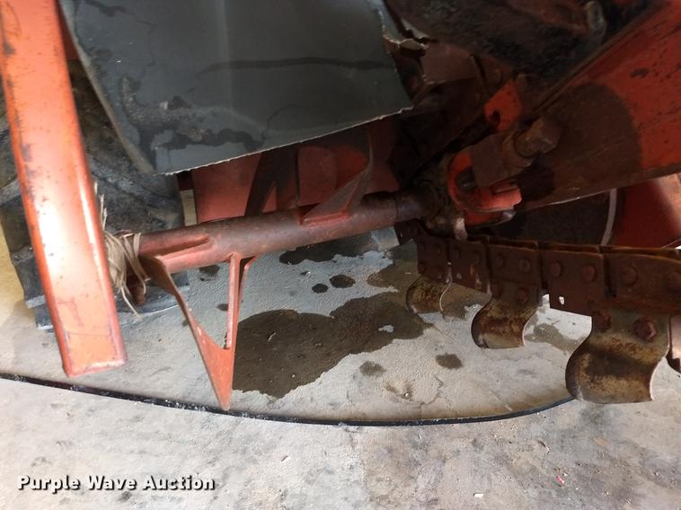 image for item FE9293 Ditch Witch 2300 trencher