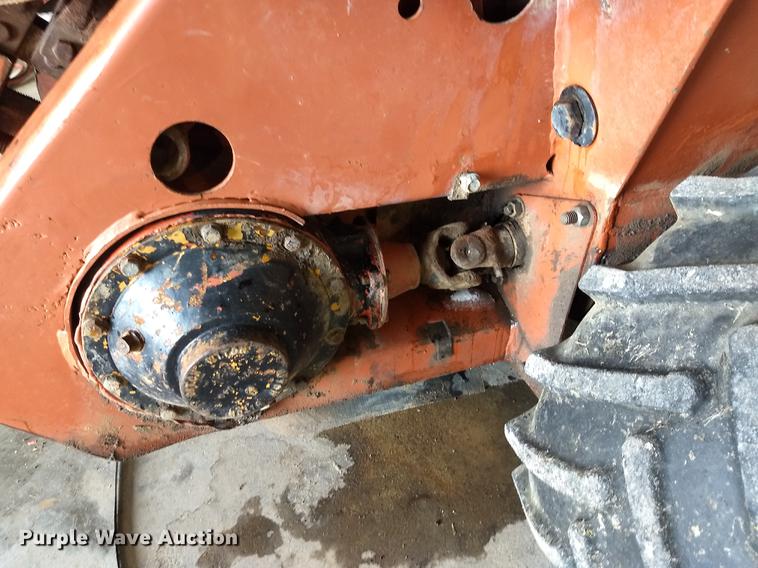 image for item FE9293 Ditch Witch 2300 trencher