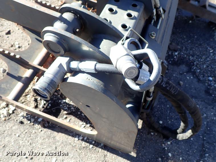 image for item FH9503 2015 Bobcat 66RT grapple bucket