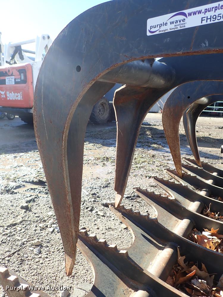 image for item FH9503 2015 Bobcat 66RT grapple bucket