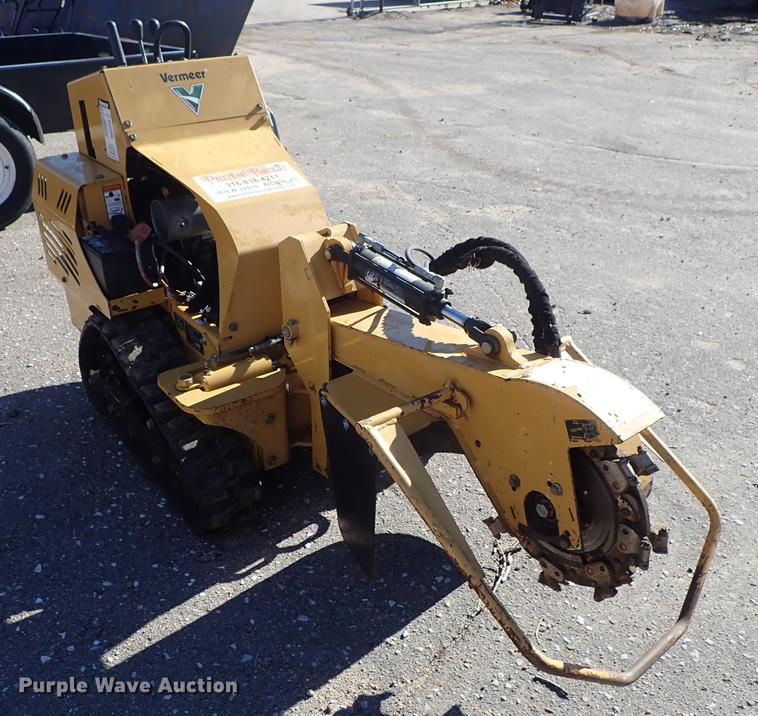 image for item FH9504 2014 Vermeer SC30TX stump grinder