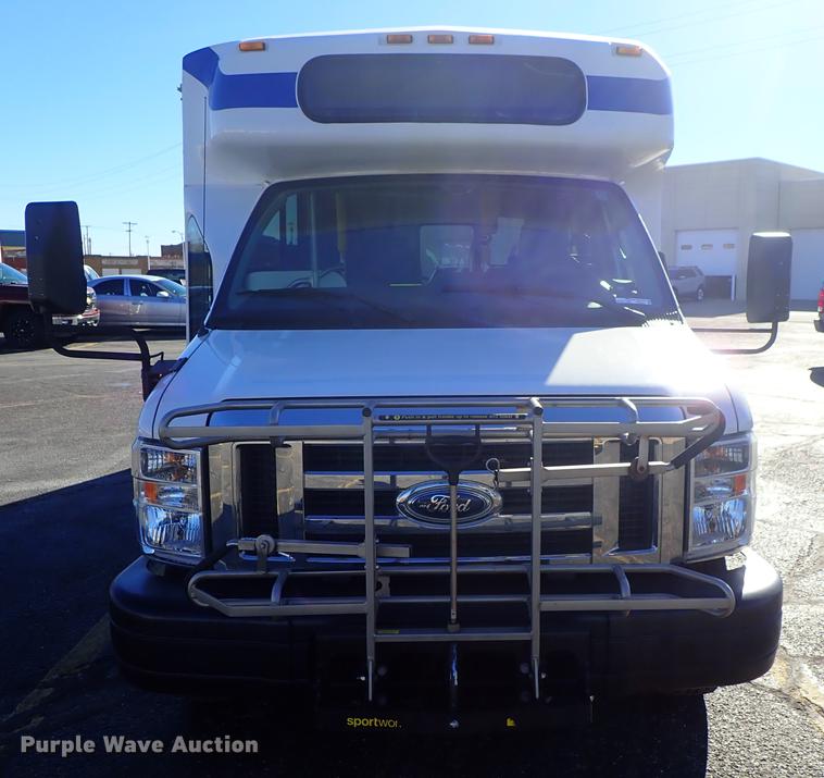 image for item FH9505 2012 Ford Econoline E450 Eldorado Aerotech 220 shuttle bus