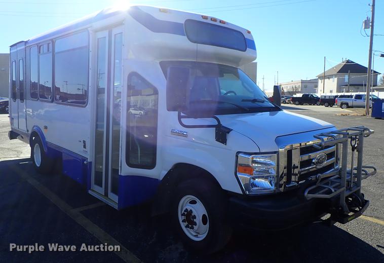 image for item FH9505 2012 Ford Econoline E450 Eldorado Aerotech 220 shuttle bus