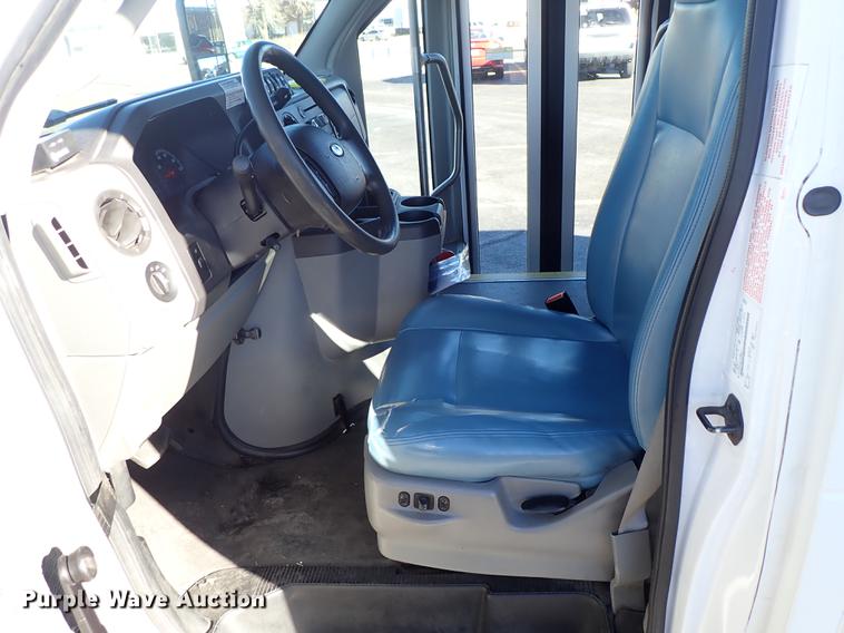 image for item FH9505 2012 Ford Econoline E450 Eldorado Aerotech 220 shuttle bus