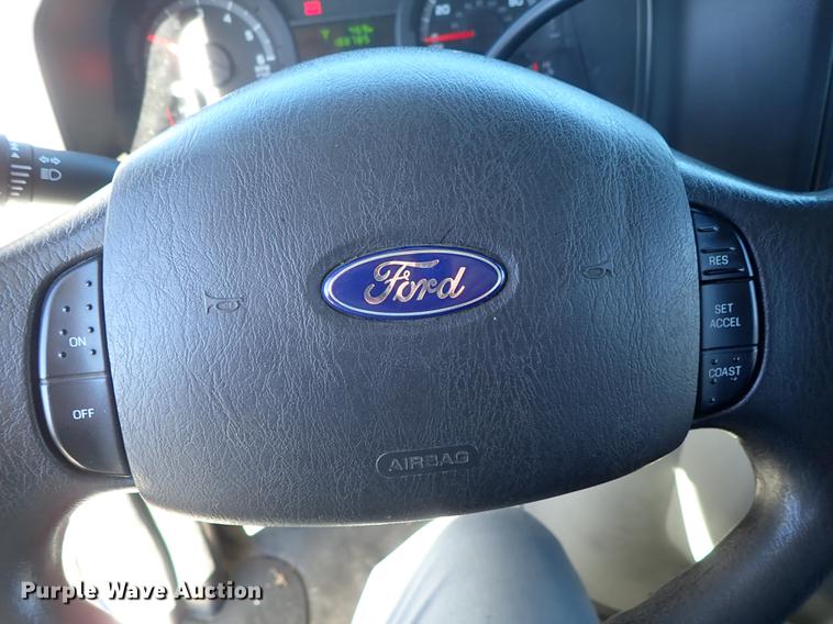 image for item FH9505 2012 Ford Econoline E450 Eldorado Aerotech 220 shuttle bus