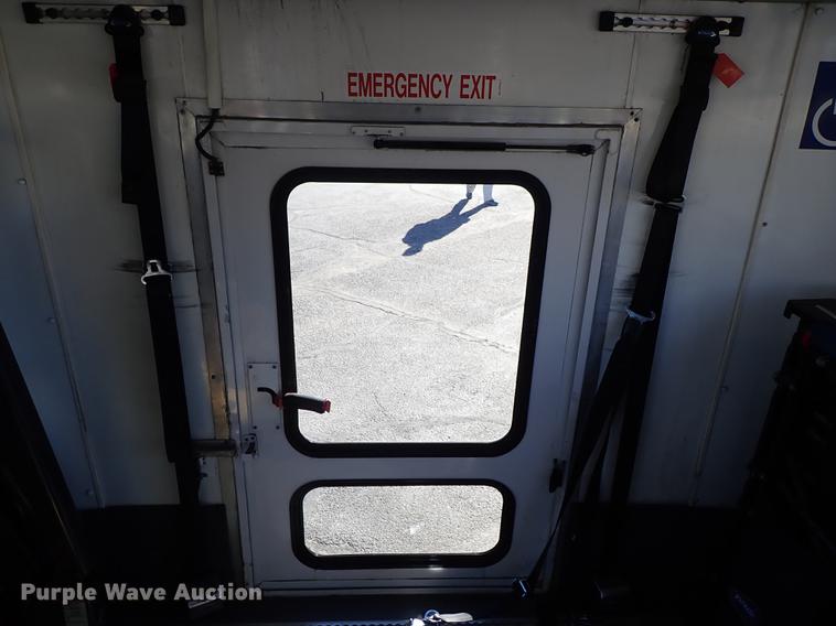 image for item FH9505 2012 Ford Econoline E450 Eldorado Aerotech 220 shuttle bus