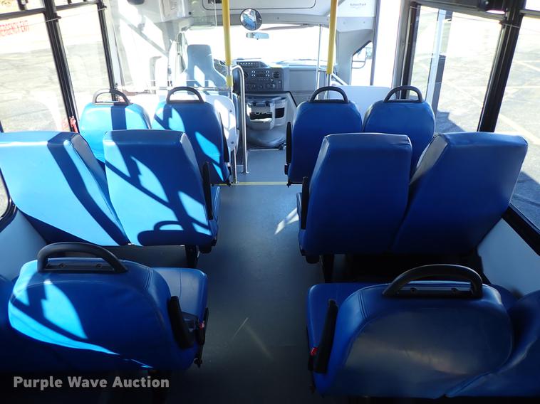 image for item FH9505 2012 Ford Econoline E450 Eldorado Aerotech 220 shuttle bus