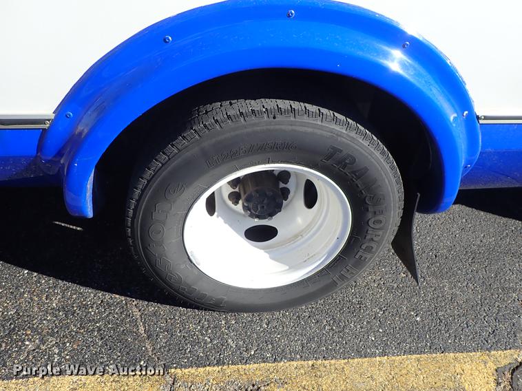 image for item FH9505 2012 Ford Econoline E450 Eldorado Aerotech 220 shuttle bus