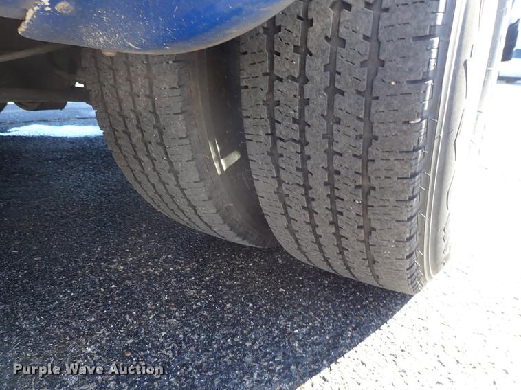 image for item FH9505 2012 Ford Econoline E450 Eldorado Aerotech 220 shuttle bus