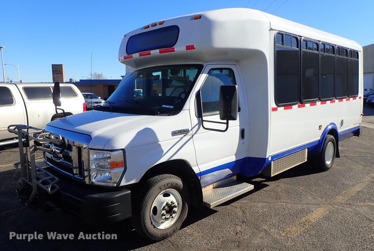 image for item FH9506 2014 Ford Econoline E450 Eldorado Aerotech 220 shuttle bus